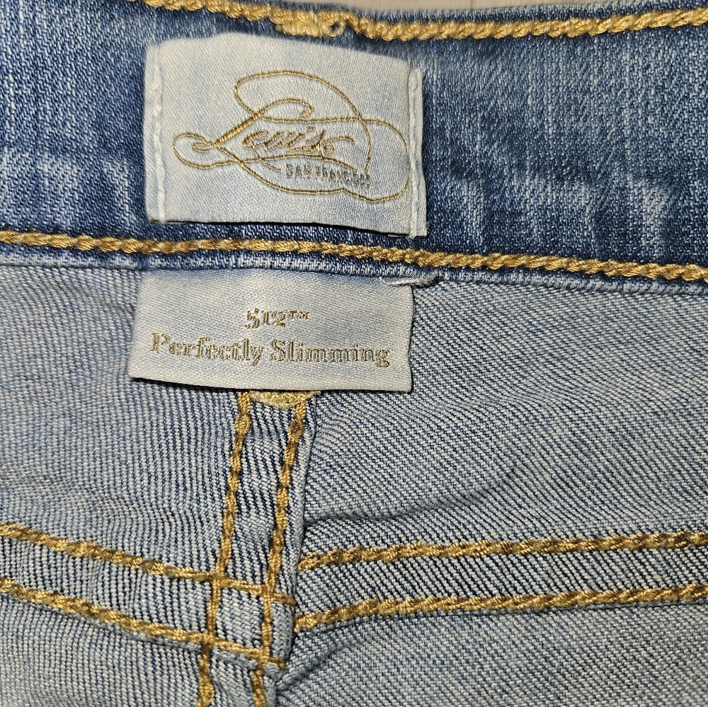 Levi’s 512 Perfectly Slimming Capri Jeans Women’s Size 8 Stretch Denim - Picture 8 of 12